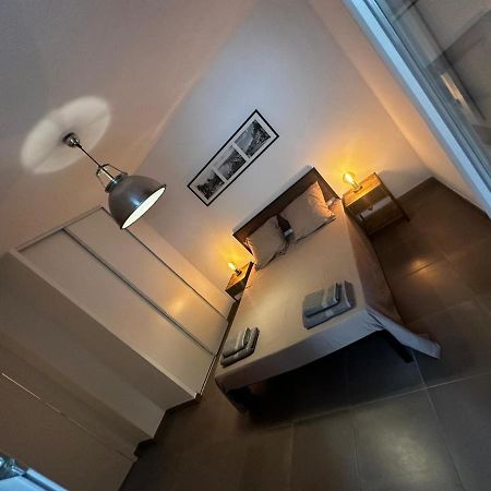 Superbe Appartement Terrasse 2P A 5 Min A Pied Du Vieux Nice, Du Port Et Du Tram Luaran gambar