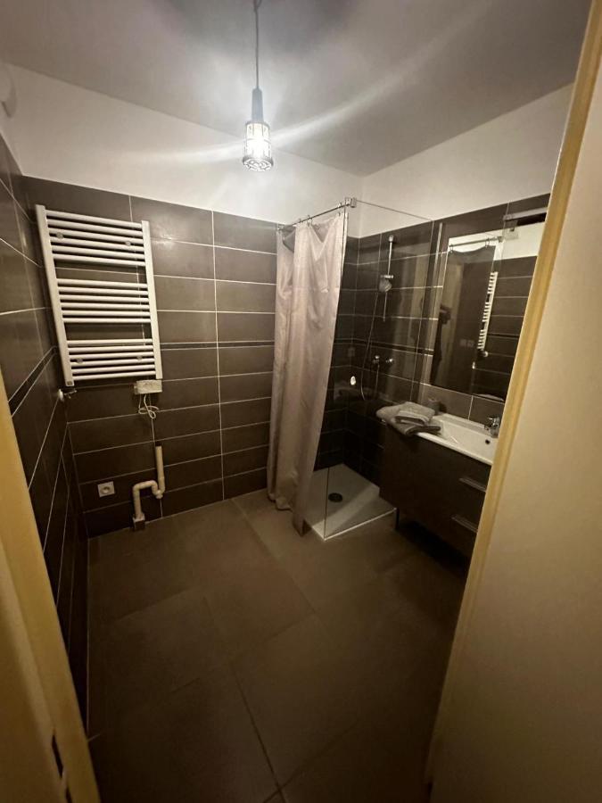 Superbe Appartement Terrasse 2P A 5 Min A Pied Du Vieux Nice, Du Port Et Du Tram Luaran gambar